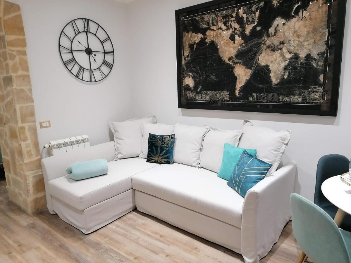 Mastrangelo & Apartamento *